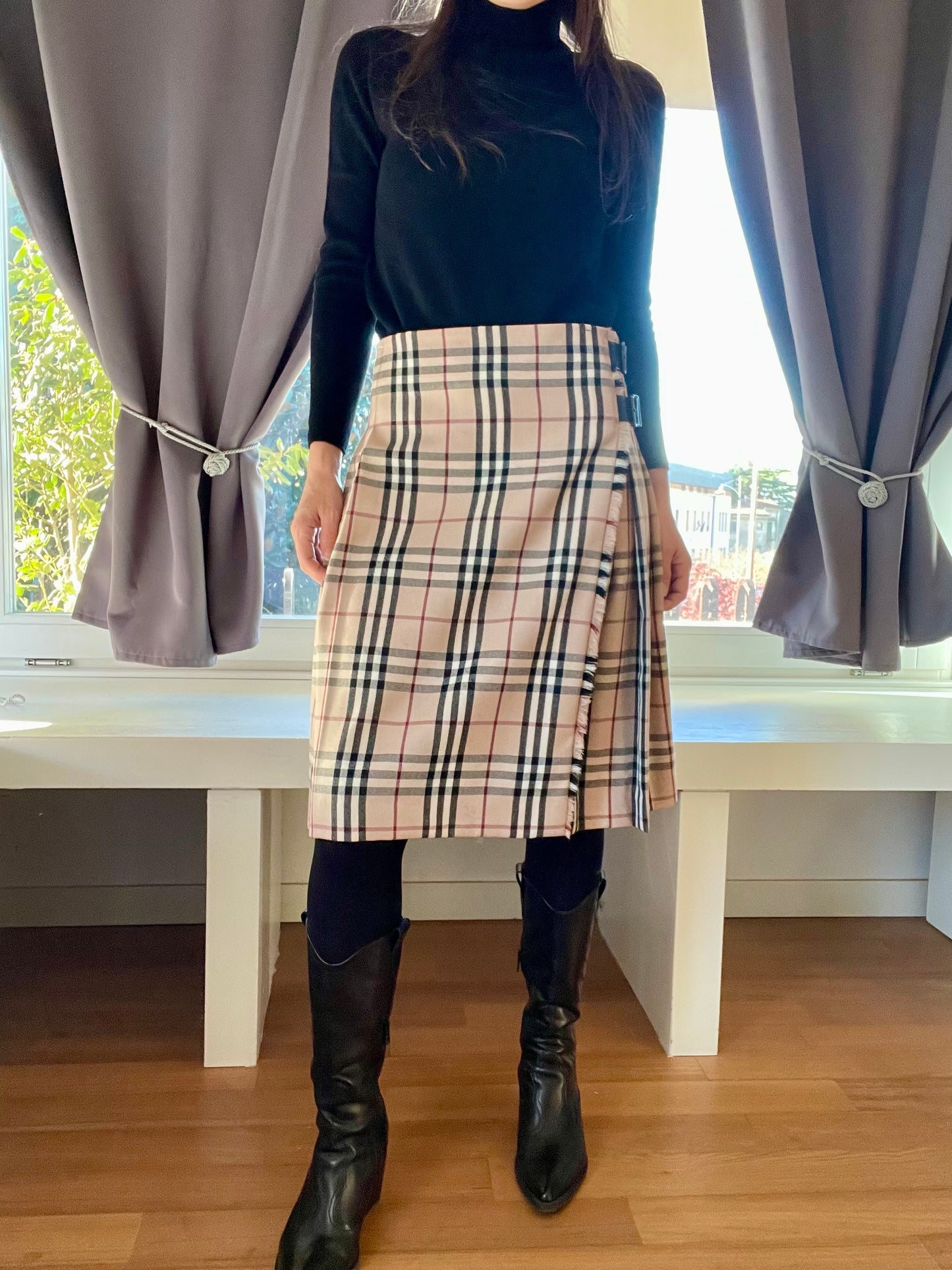 Burberry nova check midi skirt
