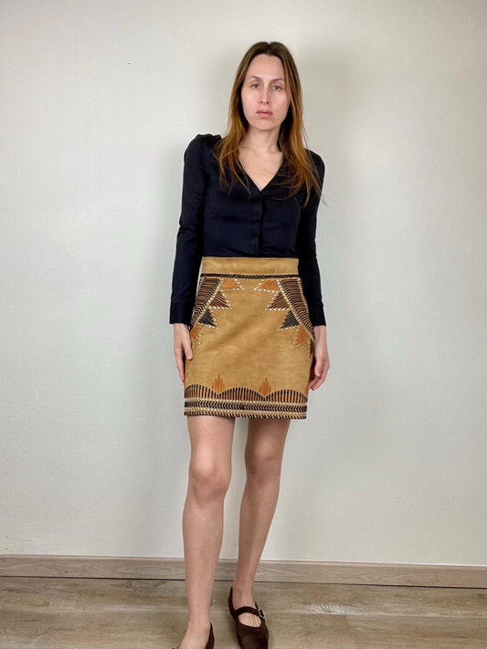Alberta Ferretti Resort 2019 brown leather studded mini skirt
