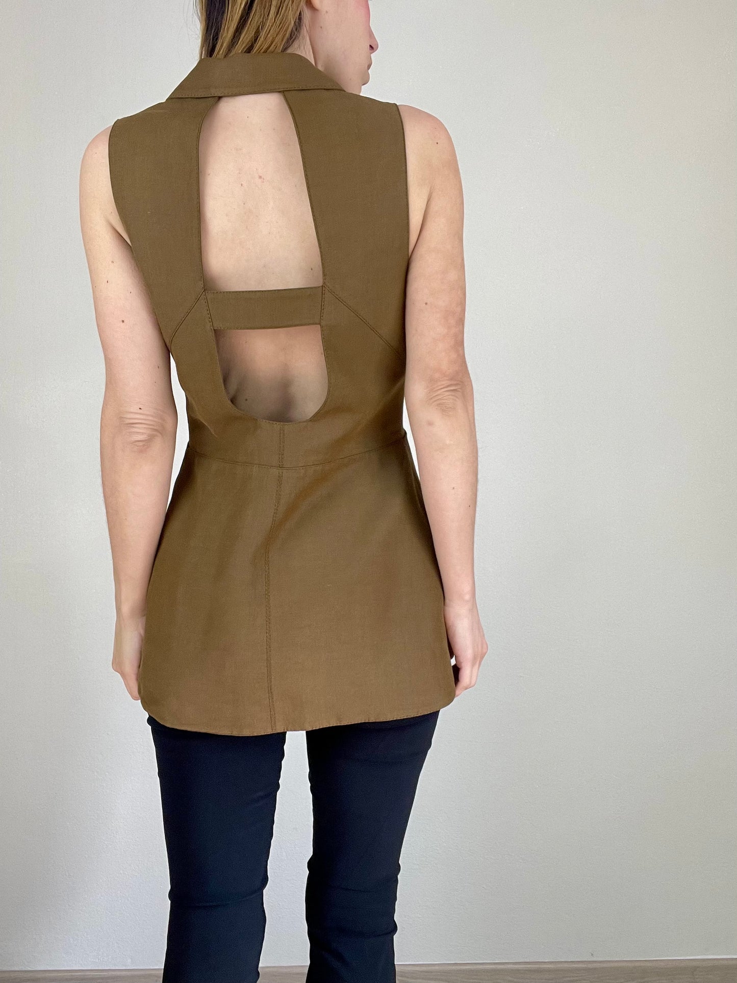 Claude Montana brown cut out long top/vest