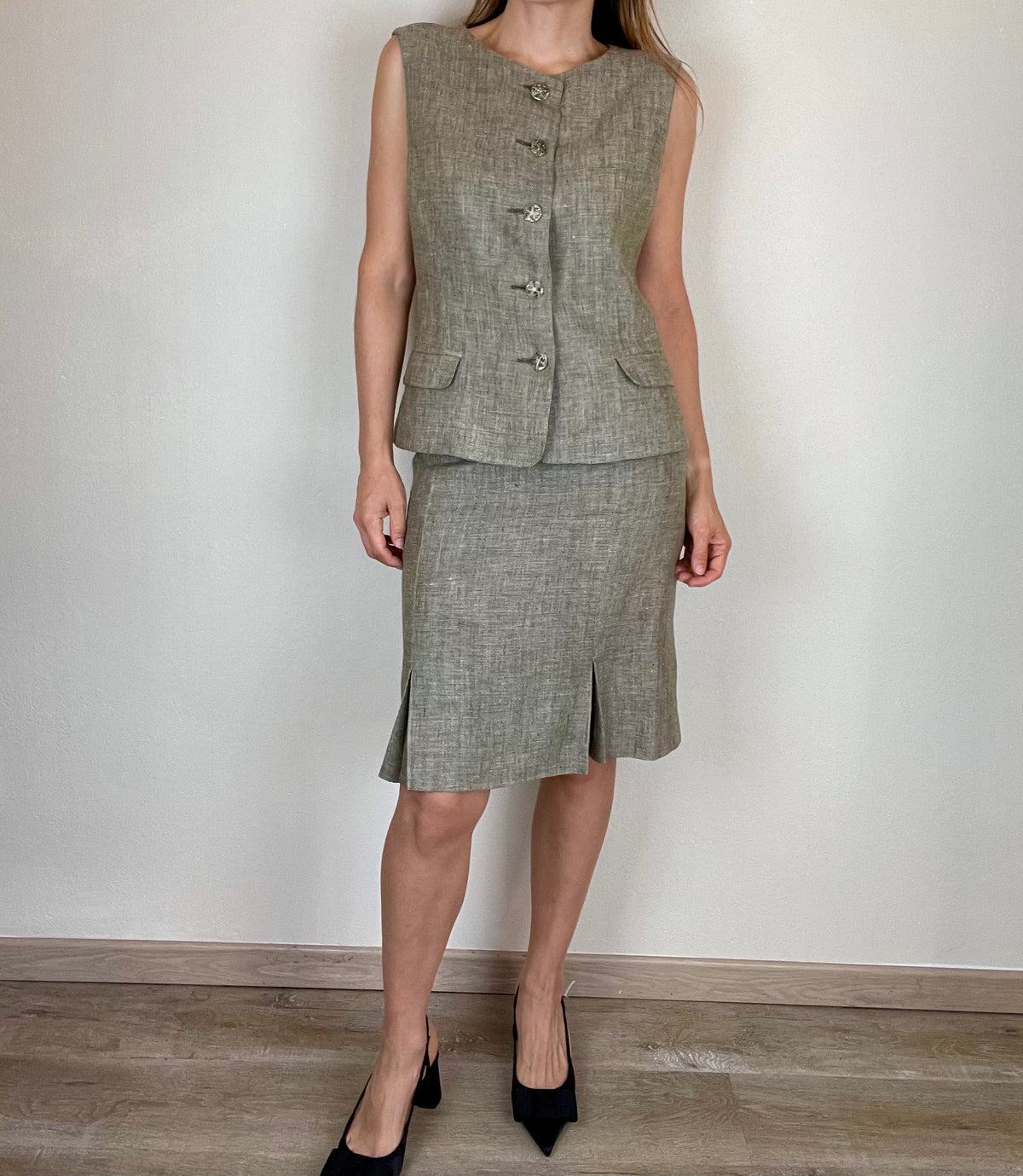 Genny Spring Summer 1996 beige linen skirt ensemble