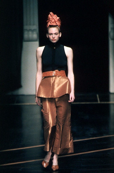 Gianfranco Ferré SS 1999 sleeveless top with matching belt