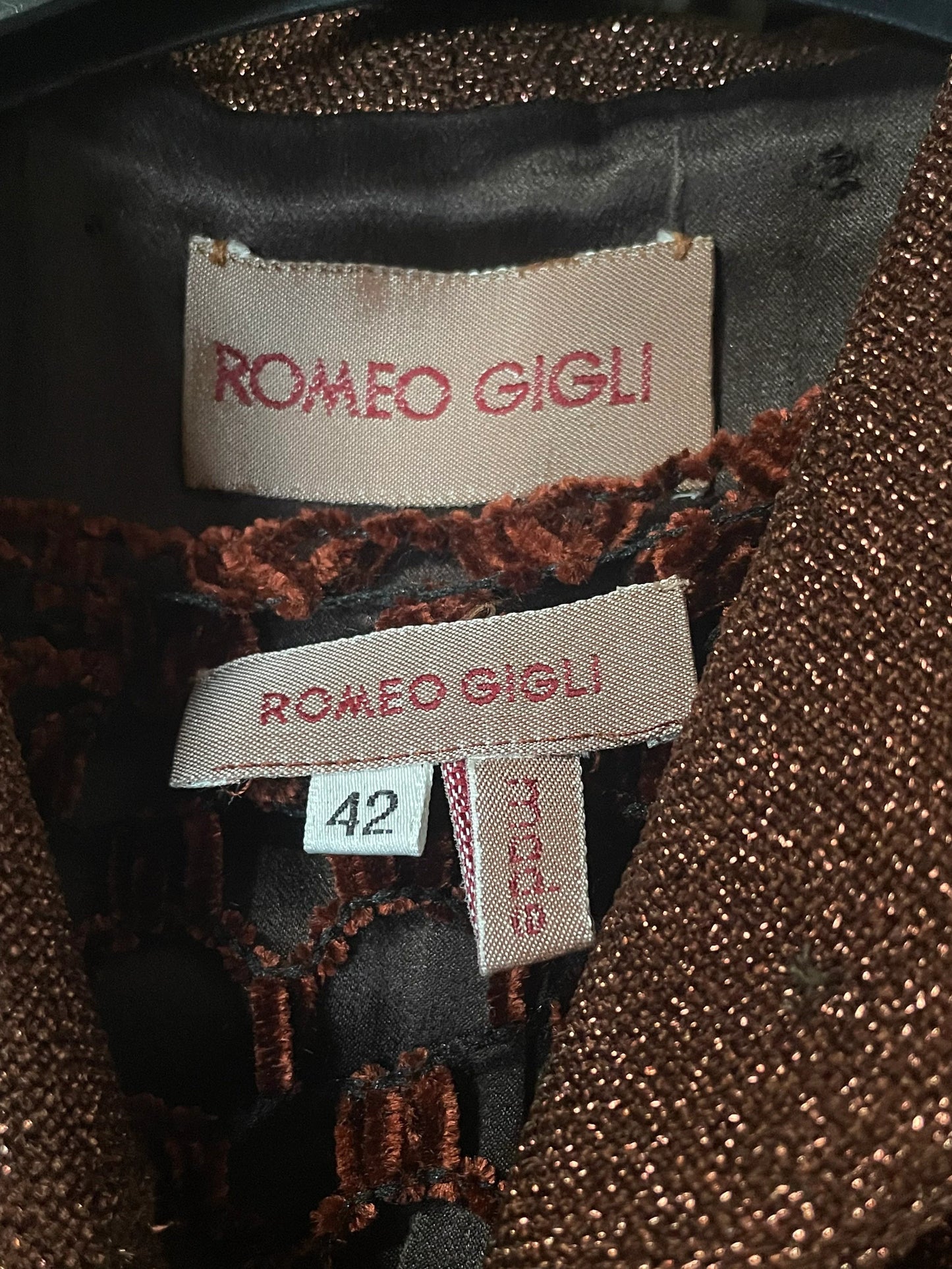 Romeo Gigli twin set